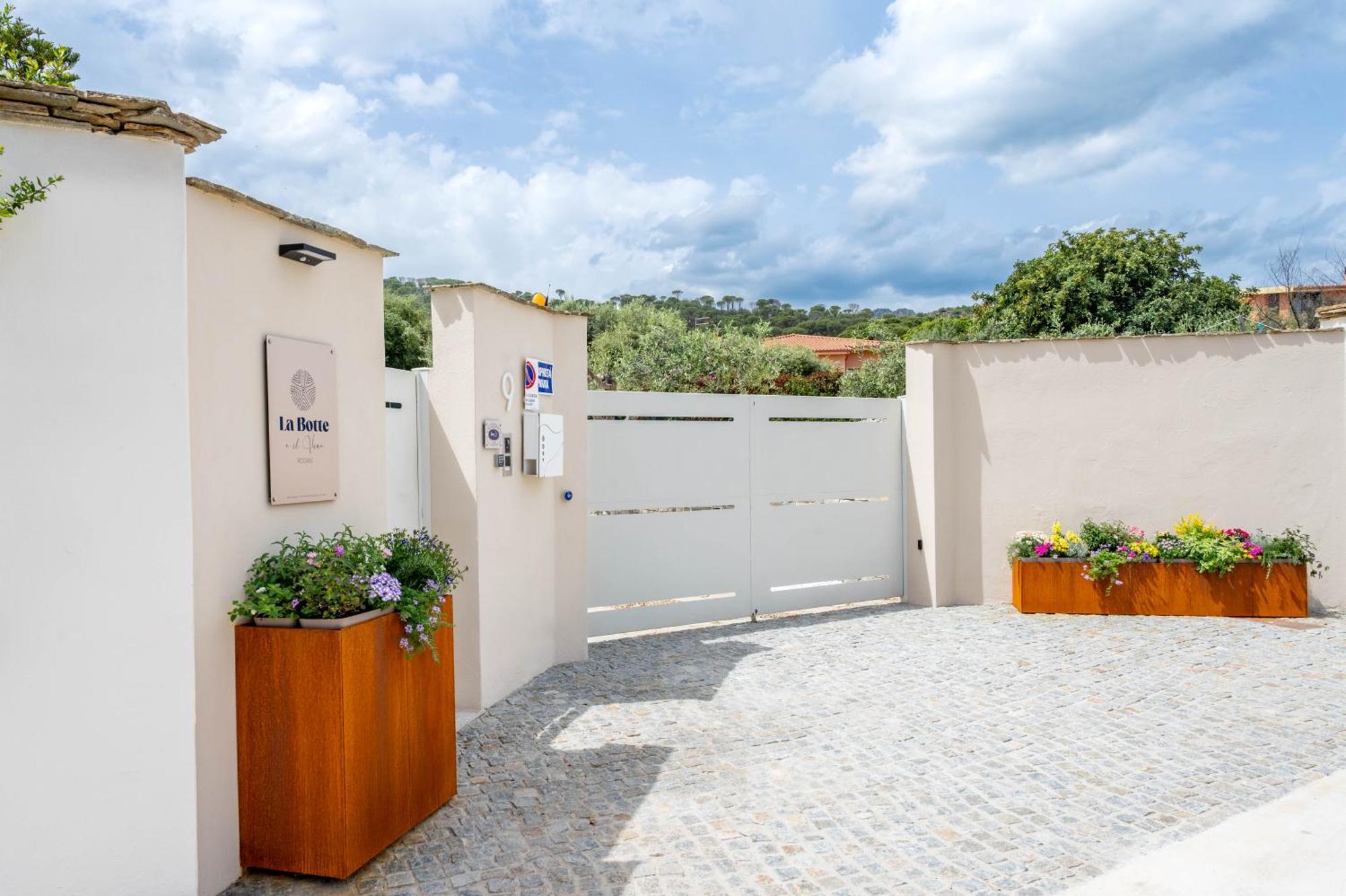 La Botte E Il Vino Rooms Capoterra Exterior foto